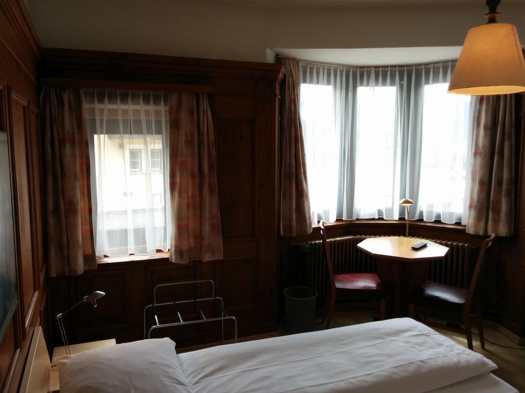 Hotel Terminus Samedan Room photo